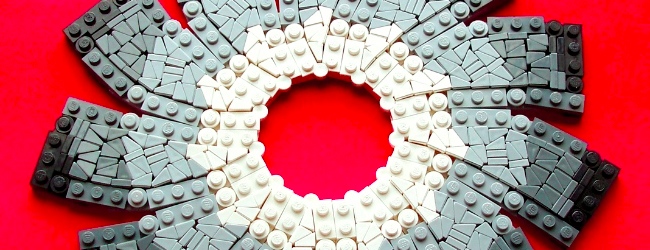 Katie Walker LEGO | Art-Pie