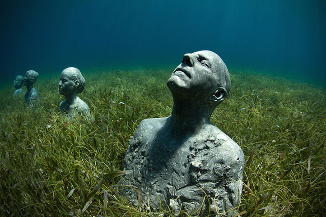 JASON DECAIRES TAYLOR | Art-Pie