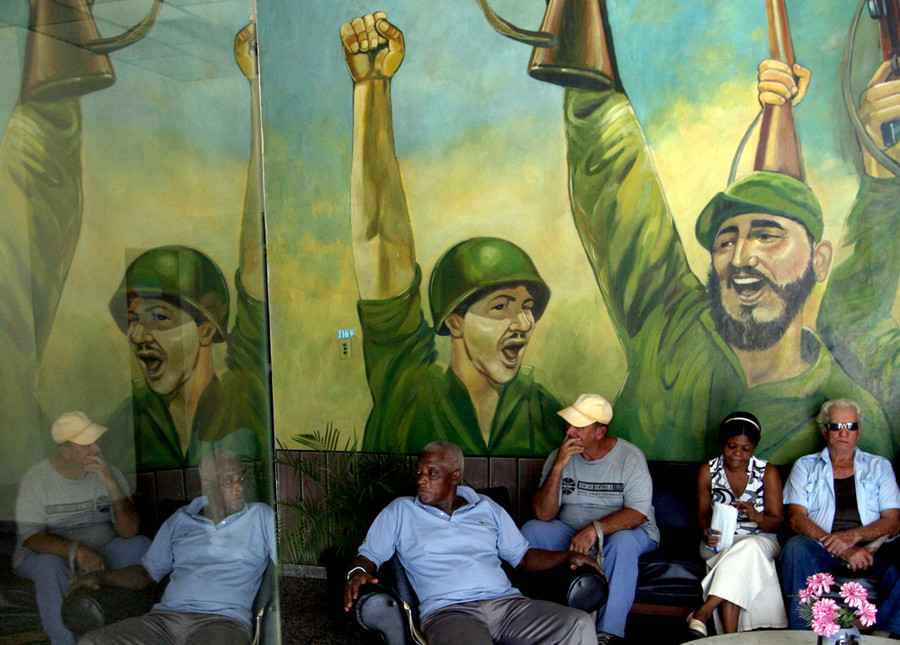 Fidel Castro Cuba Street Art | Art-Pie